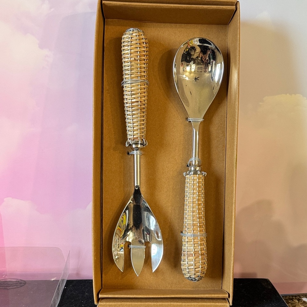 Elegant Portofino Home Silver and Tan Natural Wicker Salad Server Set